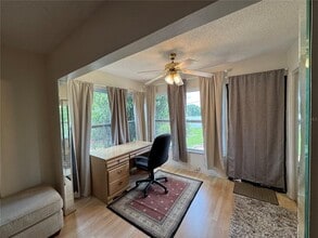 2928 Bancroft Cir E in Palm Harbor, FL - Building Photo - Building Photo