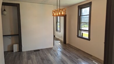 424 Deer Ln in Rochester, PA - Building Photo - Building Photo