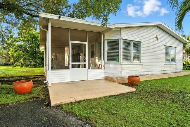 18728 SW 349th St in Homestead, FL - Building Photo - Building Photo