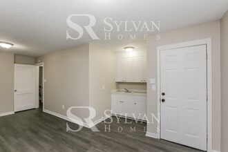 220 Melbourne Rd in Jackson, MS - Building Photo - Building Photo