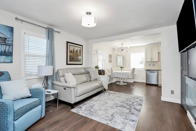 2016 Brewton Dr in Charlotte, NC - Building Photo - Building Photo