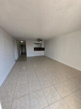 6990 NW 186th St in Hialeah, FL - Building Photo - Building Photo