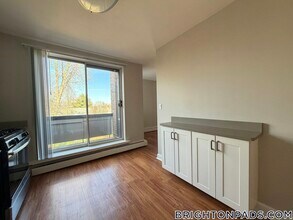 9 Bronsdon St in Boston, MA - Building Photo - Building Photo