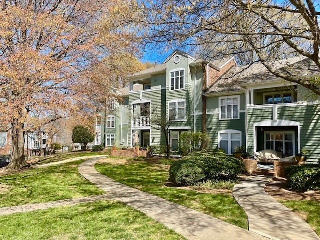 property at 1011 Nicholwood Dr