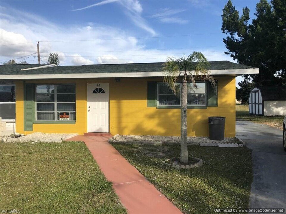 12 Westminster St N in Lehigh Acres, FL - Building Photo