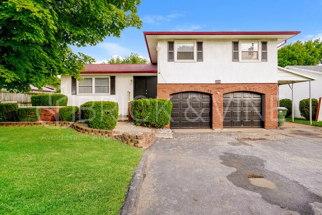 property at 1717 Demorest Rd