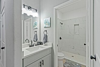 5607 Bacher St in Houston, TX - Building Photo - Building Photo