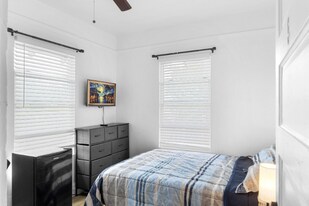 518 N Ohio Ave in Lakeland, FL - Building Photo