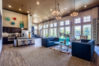 Paladin in Longview, TX - Foto de edificio - Interior Photo