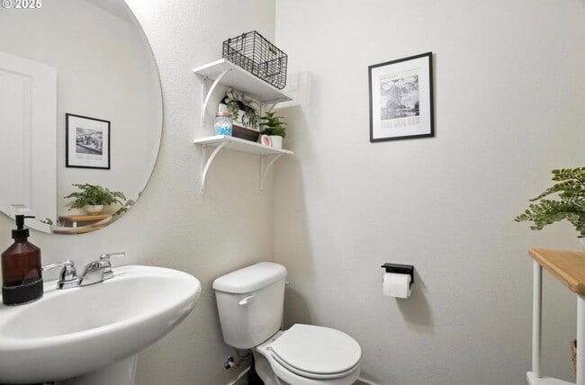 5613 N E 129th Pl in Vancouver, WA - Building Photo - Building Photo