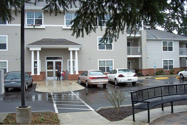 Wisteria Manor in Vancouver, WA - Foto de edificio - Building Photo