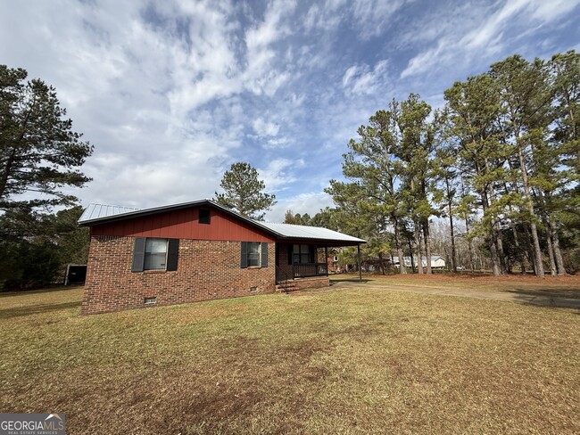 1490 Hwy 319 in East Dublin, GA - Building Photo - Building Photo