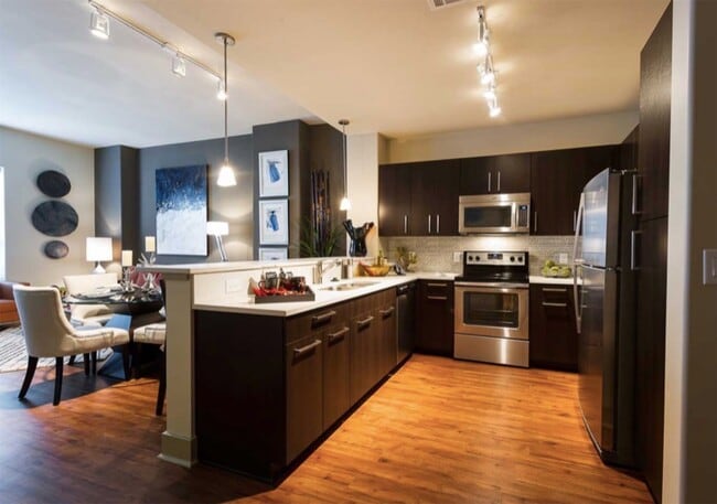 property at 1340 W Gray St