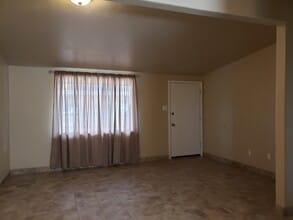855 S Espina St in Las Cruces, NM - Building Photo - Building Photo