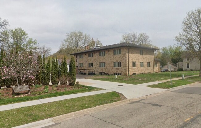 property at 480 8th St