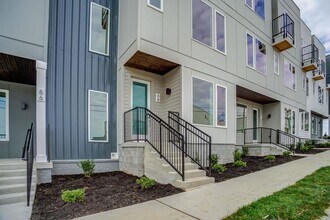 58 Fern Ave in Nashville, TN - Building Photo - Building Photo