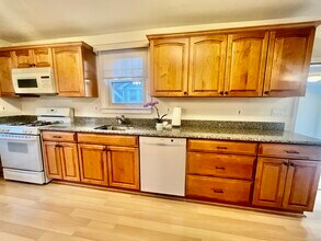 80 Josephine Evaristo Ave in Greenwich, CT - Building Photo - Building Photo