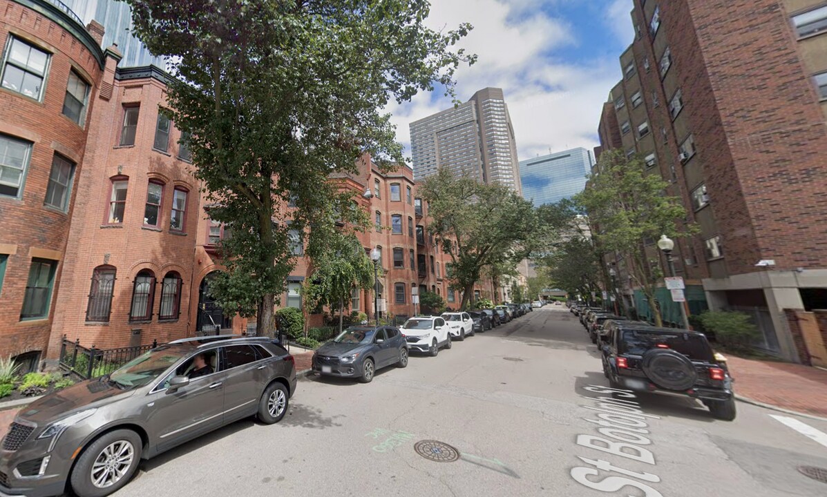 85 Saint Botolph St, Unit 51 in Boston, MA - Building Photo