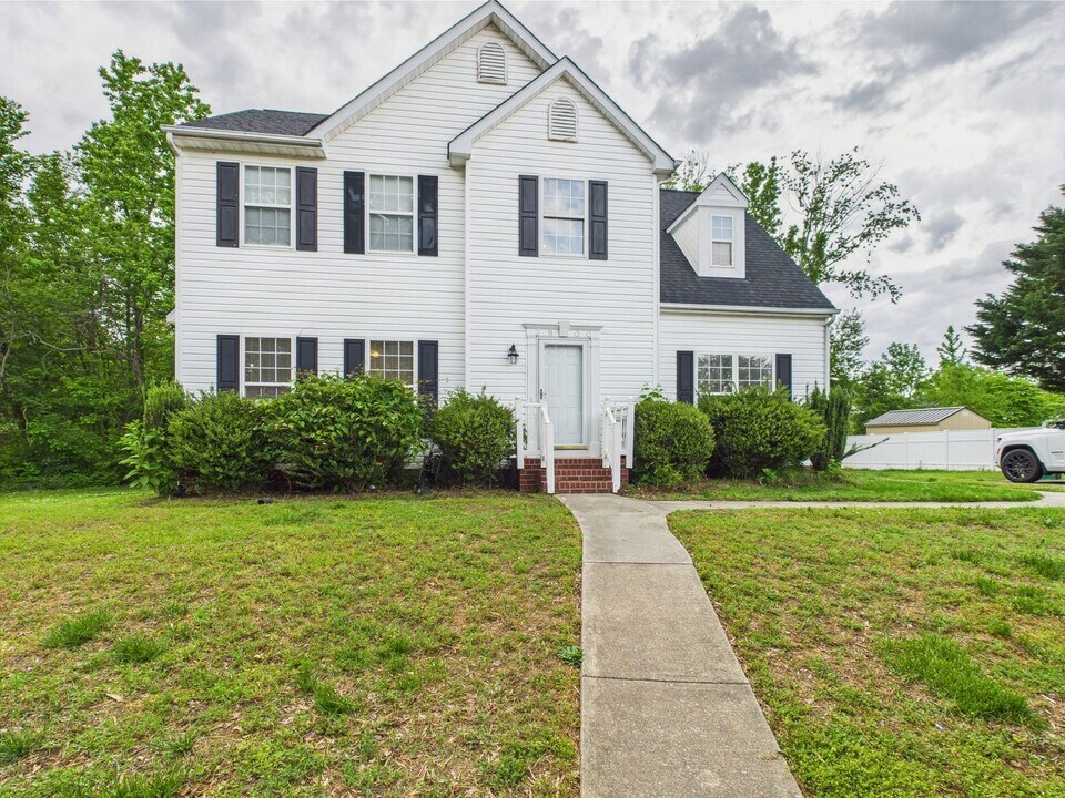 3900 Orchard Glen Dr in Richmond, VA - Building Photo