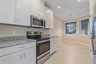 12410 Osorio Ct in Sarasota, FL - Building Photo - Building Photo