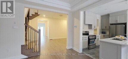 26 Aveena Rd in Brampton, ON - Building Photo - Building Photo