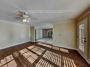 2412 Westport Cir in Marietta, GA - Foto de edificio - Building Photo