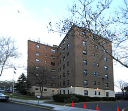 Comstock Court in Asbury Park, NJ - Building Photo - Building Photo