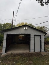 1906 S Willow Ave in Independence, MO - Building Photo - Building Photo