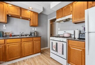 115 Woodlawn Ave, Unit 2 in Albany, NY - Foto de edificio - Building Photo