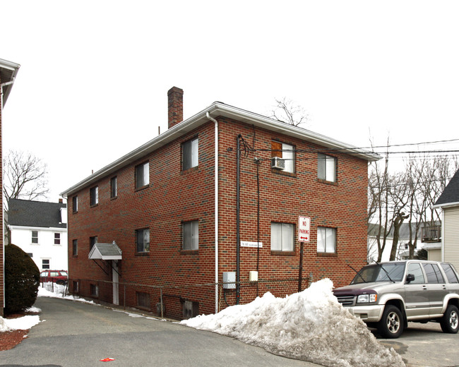 78-80 Harvard St in Waltham, MA - Foto de edificio - Building Photo