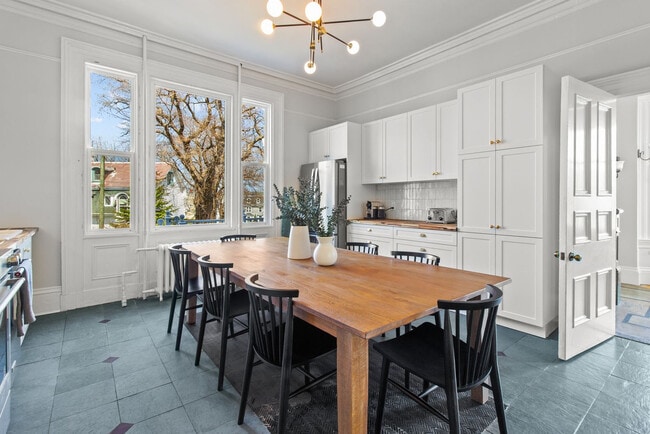 2 Barnes Rd in St John's, NL - Building Photo - Building Photo