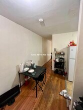401 Commonwealth Ave, Unit 384- unit 3 in Boston, MA - Building Photo - Building Photo