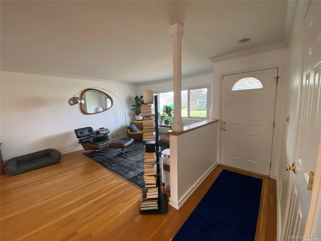 23 Duncan Ln in Halesite, NY - Building Photo - Building Photo