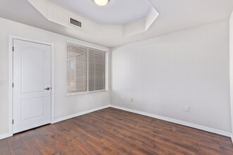 7887 N 16th St in Phoenix, AZ - Building Photo - Building Photo
