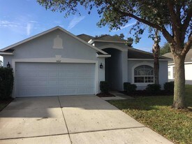 3607 Harvest Orchard Dr in Plant City, FL - Building Photo