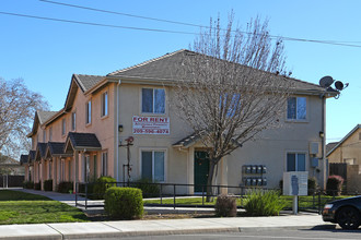 6418 3rd St in Riverbank, CA - Building Photo - Primary Photo