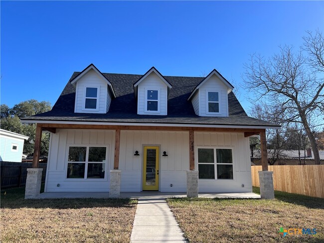 property at 442 E North St