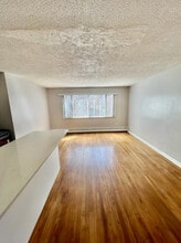 Corona Manor in Denver, CO - Foto de edificio - Building Photo
