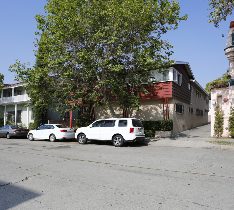 831 S Gramercy Pl in Los Angeles, CA - Foto de edificio