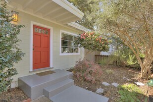 1033 56th St in Oakland, CA - Building Photo