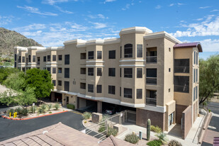 Providence of Central in Phoenix, AZ - Foto de edificio - Building Photo