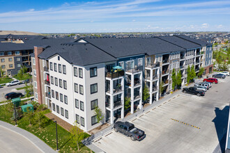 215 Legacy Blvd SE in Calgary, AB - Building Photo - Building Photo