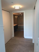 6620 Indian Creek Dr-Unit -512 in Miami Beach, FL - Building Photo - Building Photo