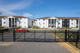 The Downtowner Augusta in Augusta, GA - Building Photo - Building Photo
