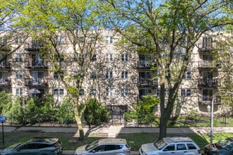 6954 N Greenview Ave in Chicago, IL - Building Photo - Building Photo