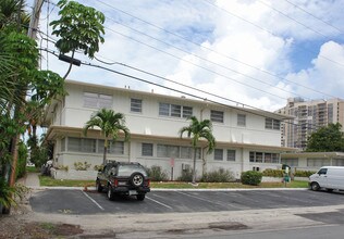 3209 NE 28th St in Fort Lauderdale, FL - Building Photo - Building Photo