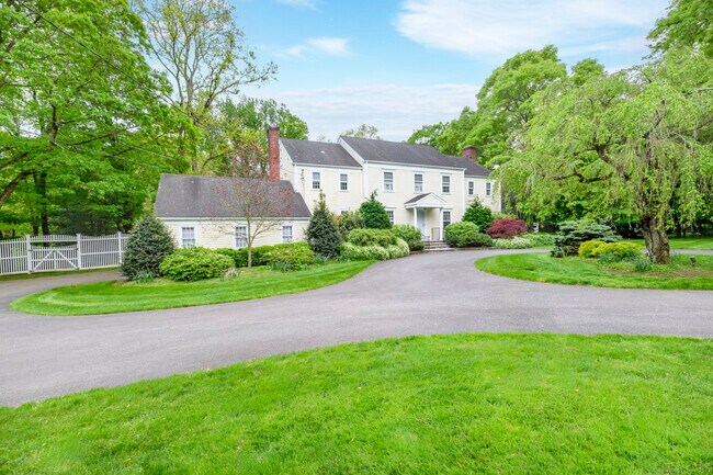 property at 6 Baldwin Pl
