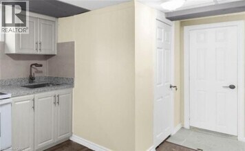 368 Upper Kenilworth Ave in Hamilton, ON - Building Photo - Building Photo