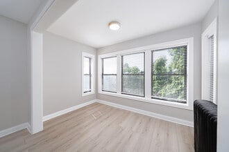 Howard Beach Apartments in Chicago, IL - Foto de edificio - Interior Photo
