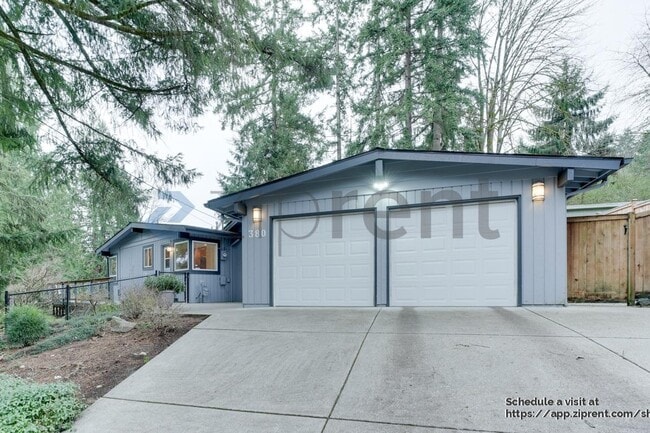 property at 380 Mt Defiance Cir SW